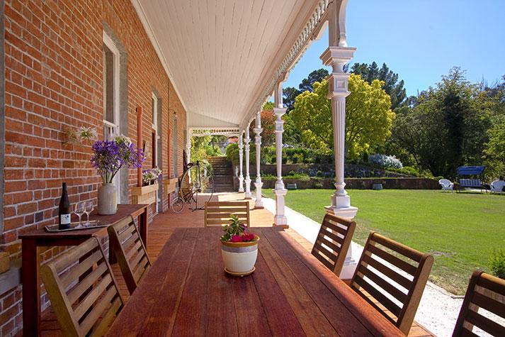 Hotel Ugbrooke Country Estate Lower Dashwood Exteriér fotografie