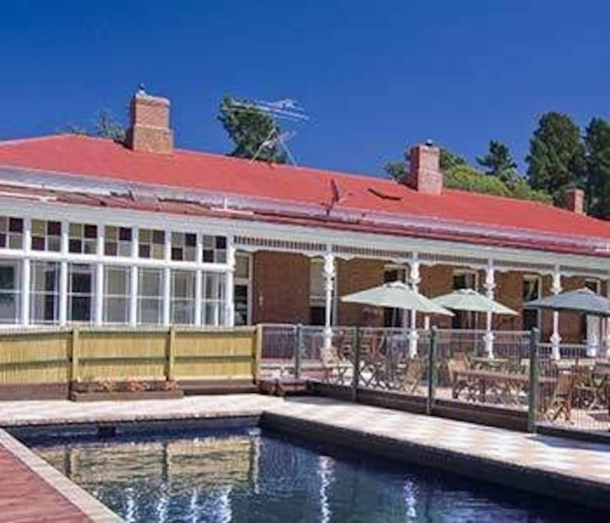 Hotel Ugbrooke Country Estate Lower Dashwood Exteriér fotografie